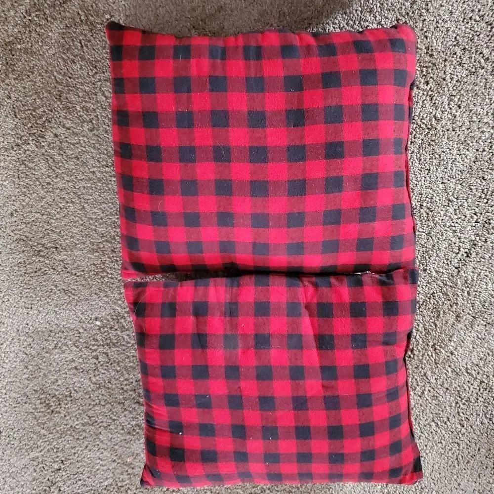 Cute Christmas toss pillows pair of 2